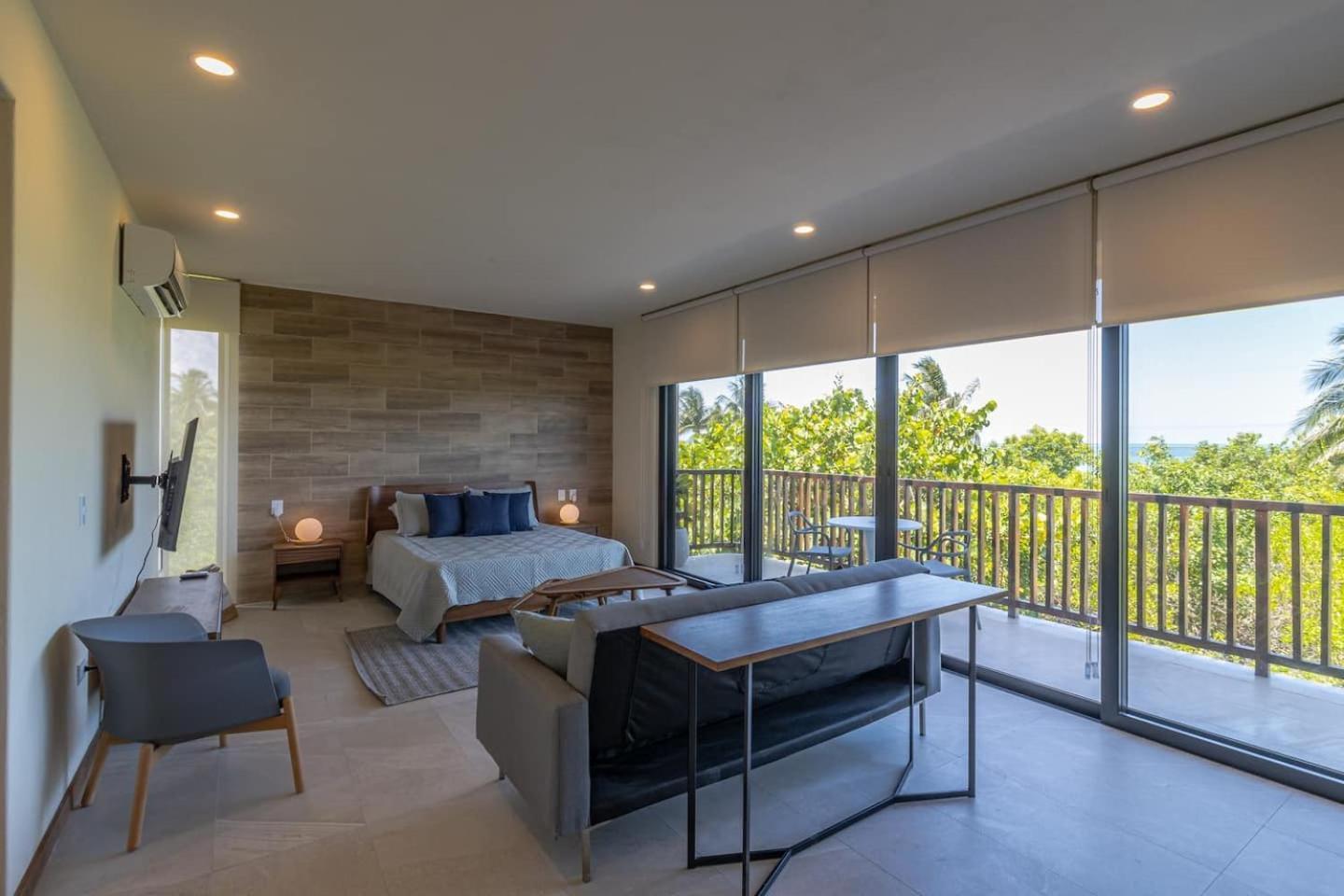 Отель Ocean View Loft In Punta Cocos - C102 Остров Холбокс Экстерьер фото